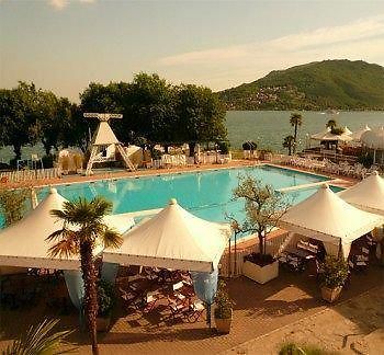Beach Hotel Eurovil Predore Exterior foto